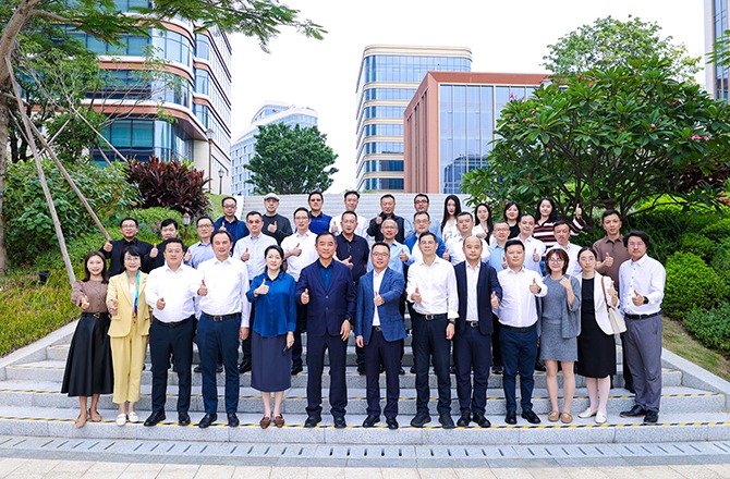 广东省通信行业协会组织赴华为广东区域总部交流学习